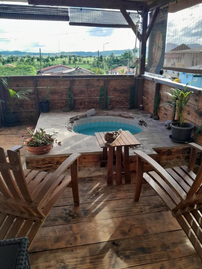 Kami Lodge F3 Jacuzzi Riviere-Salee Extérieur photo